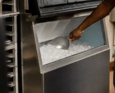 Countertop vs undercounter ice makers