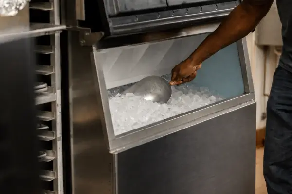 undercounter ice maker